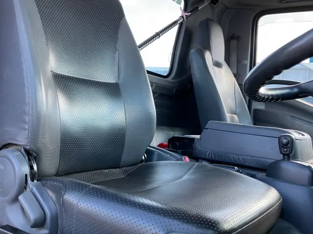 いすゞ フォワード TKG-FRR90S1(2WD)の写真18