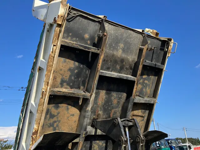 いすゞ フォワード SKG-FRR90S1(2WD)の写真12