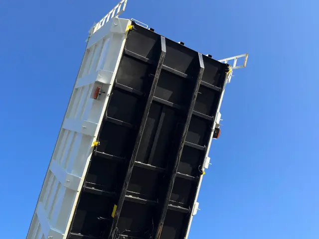 三菱 スーパーグレート 2KG-FV70HZ(6x4)の写真16