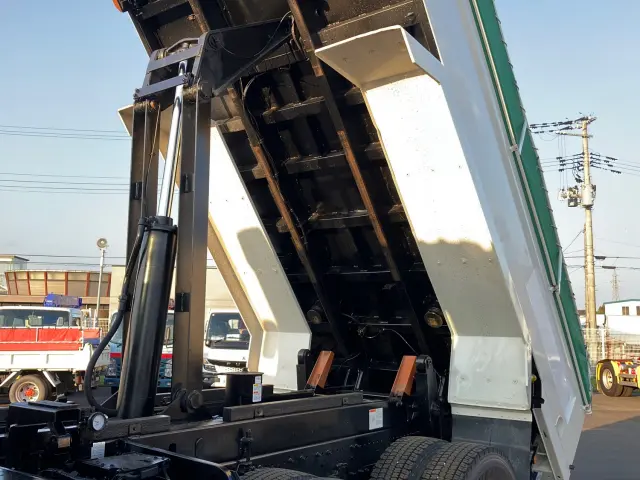 日野 プロフィア 2DG-FS1AGA(6x4)の写真13