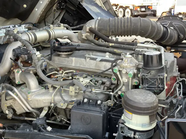 日野 プロフィア 2DG-FS1AGA(6x4)の写真17