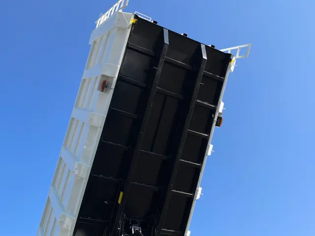 三菱 スーパーグレート 2KG-FV70HZ(6x4)の写真16