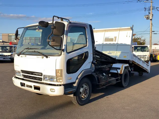 三菱 ファイター PA-FK71DC(2WD)の写真1