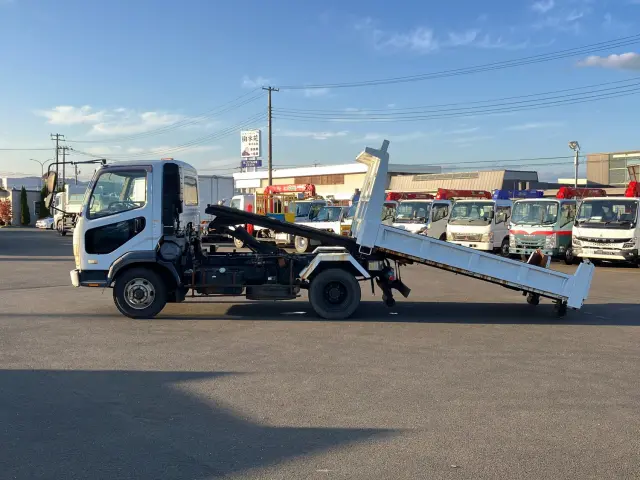 三菱 ファイター PA-FK71DC(2WD)の写真5