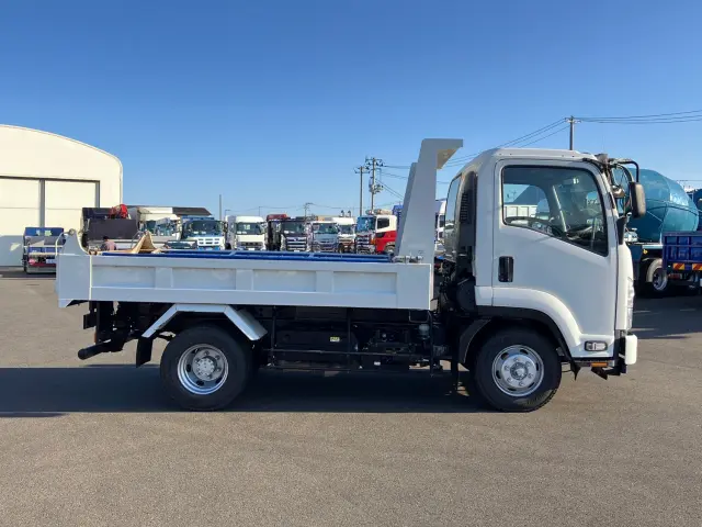 いすゞ フォワード 2PG-FRR90S1(2WD)の写真8