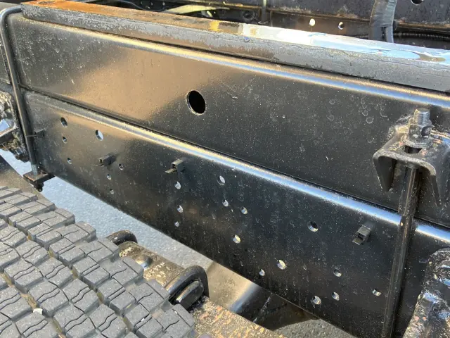 いすゞ フォワード 2PG-FRR90S1(2WD)の写真15