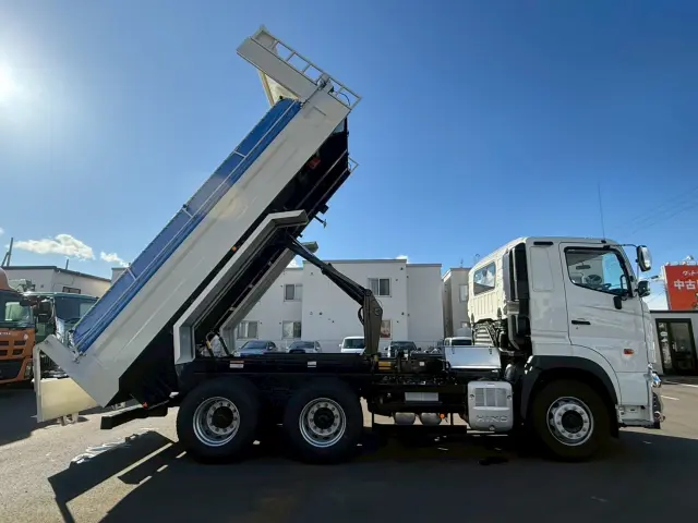 日野 プロフィア 2DG-FS1AGE(6x4)の写真6