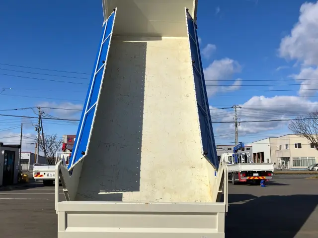 日野 プロフィア 2DG-FS1AGE(6x4)の写真10