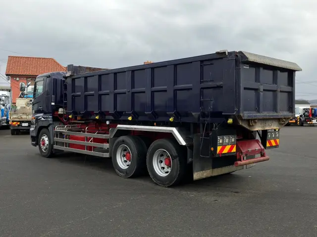 日野 プロフィア QPG-FR1EPEA(6x2)の写真4