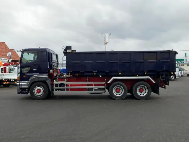 日野 プロフィア QPG-FR1EPEA(6x2)の写真7