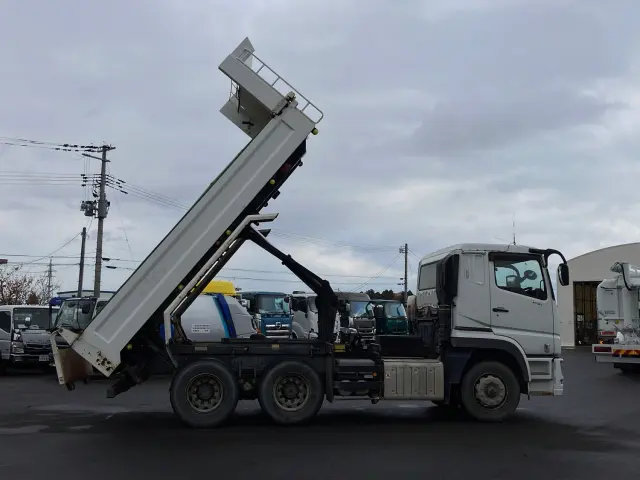 三菱 スーパーグレート 2PG-FV70HX(6x4)の写真6