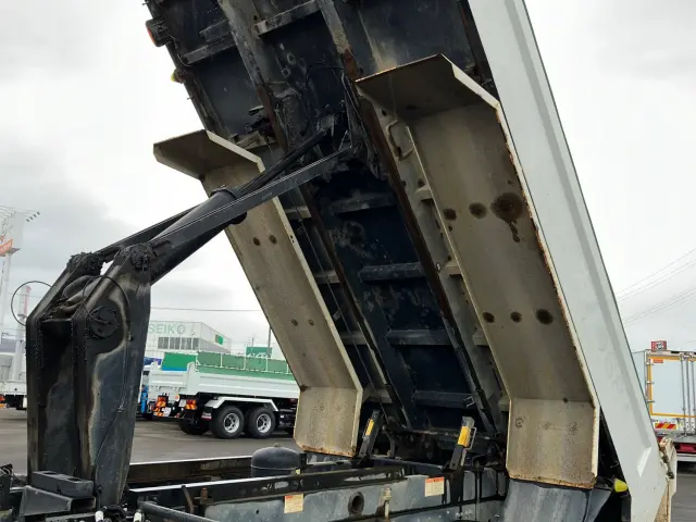 三菱 スーパーグレート 2PG-FV70HX(6x4)の写真13