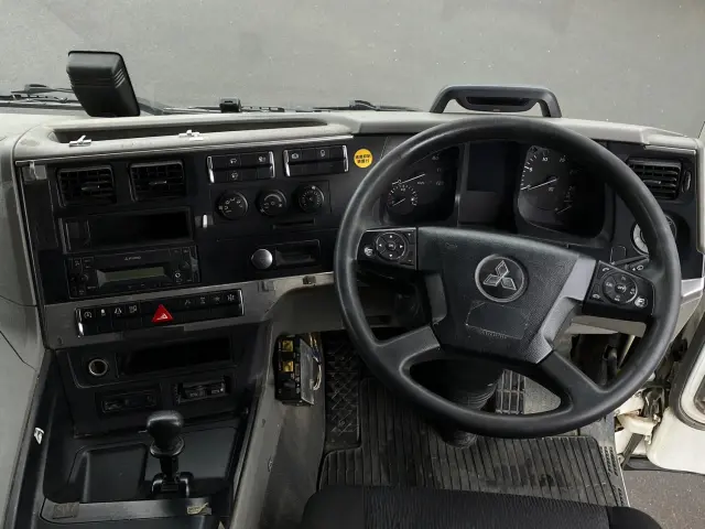 三菱 スーパーグレート 2PG-FV70HX(6x4)の写真21