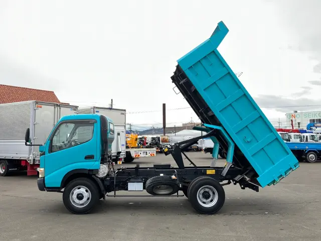 日野 デュトロ BDG-XZU404X(2WD)の写真5