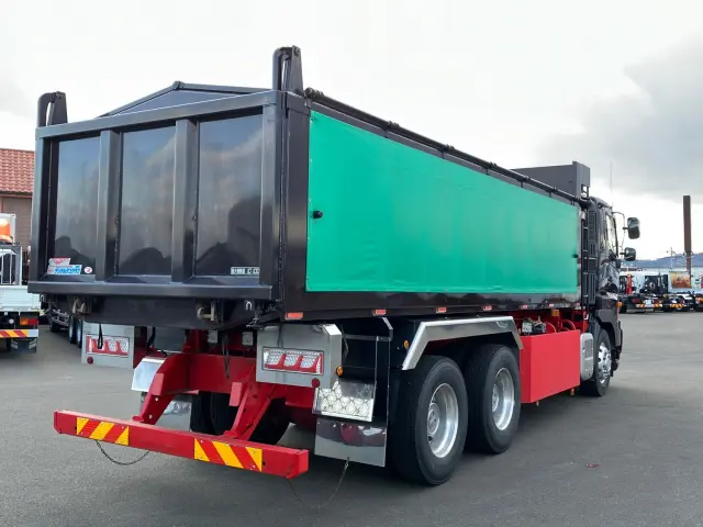 日野 プロフィア QPG-FS1APEA(6x4)の写真3