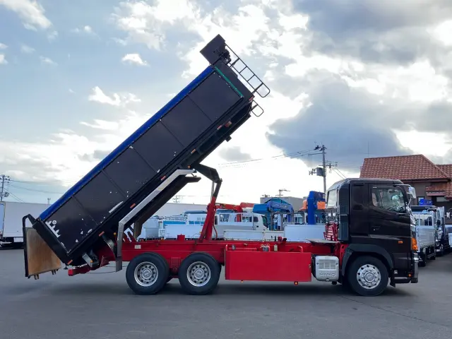 日野 プロフィア QPG-FS1APEA(6x4)の写真6