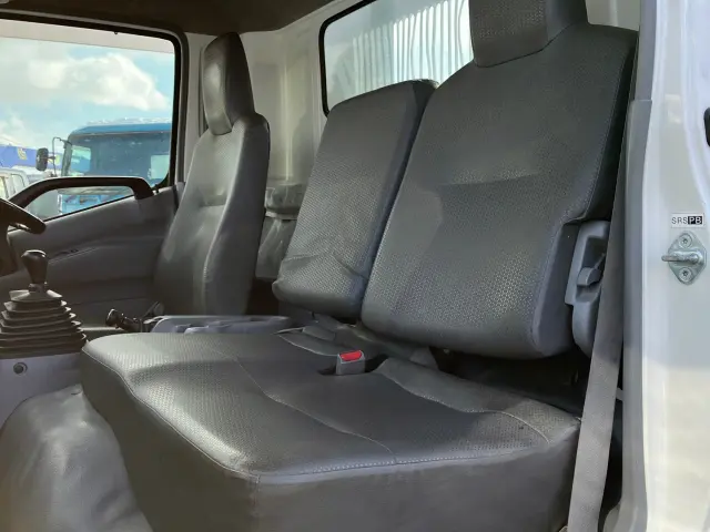 日野 デュトロ TKG-XZU700X(2WD)の写真20