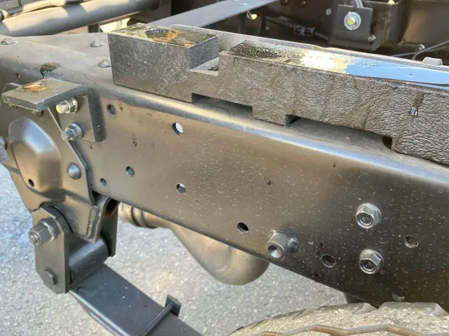 いすゞ エルフ 2PG-NKS88AD(4WD)の写真15