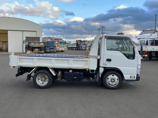 いすゞ エルフ TKG-NJR85AD(2WD)の写真8