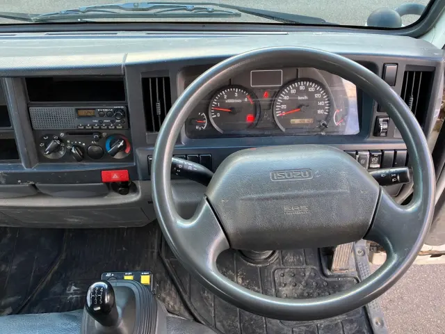 いすゞ エルフ TKG-NJR85AD(2WD)の写真21