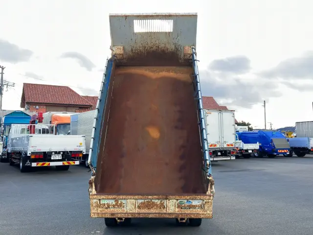 いすゞ エルフ TKG-NJR85AD(2WD)の写真9