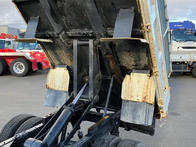 いすゞ エルフ TKG-NJR85AD(2WD)の写真12