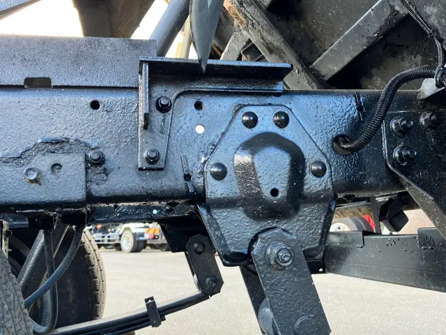 いすゞ エルフ TKG-NJR85AD(2WD)の写真13