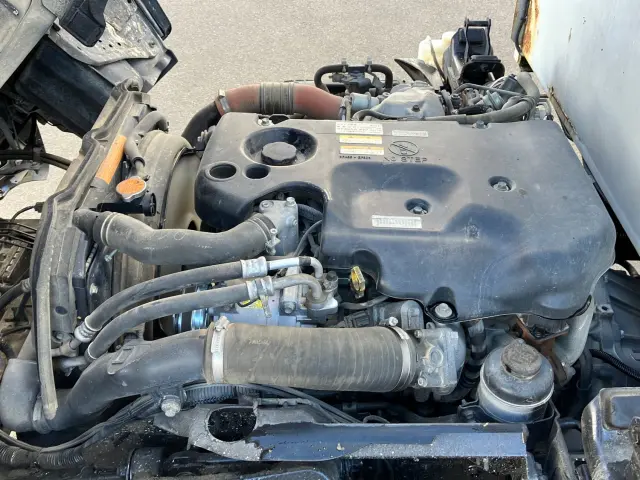 いすゞ エルフ TKG-NJR85AD(2WD)の写真16