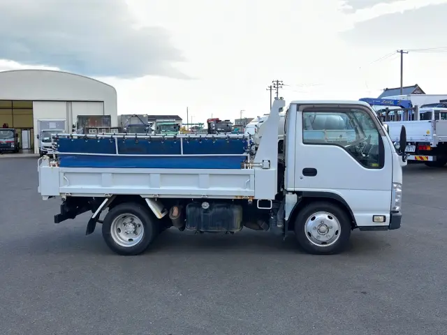 いすゞ エルフ TKG-NJR85AD(2WD)の写真8