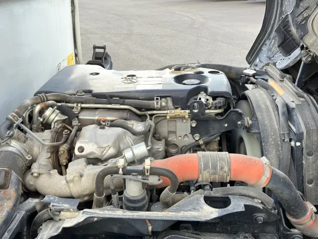 いすゞ エルフ TKG-NJR85AD(2WD)の写真18