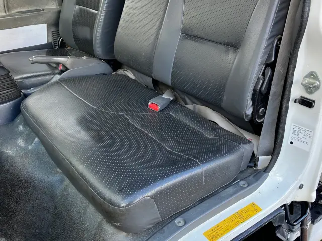 いすゞ エルフ TKG-NJR85AD(2WD)の写真20