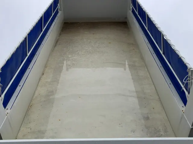 いすゞ ギガ 2RG-CXZ77DT(6x4)の写真11