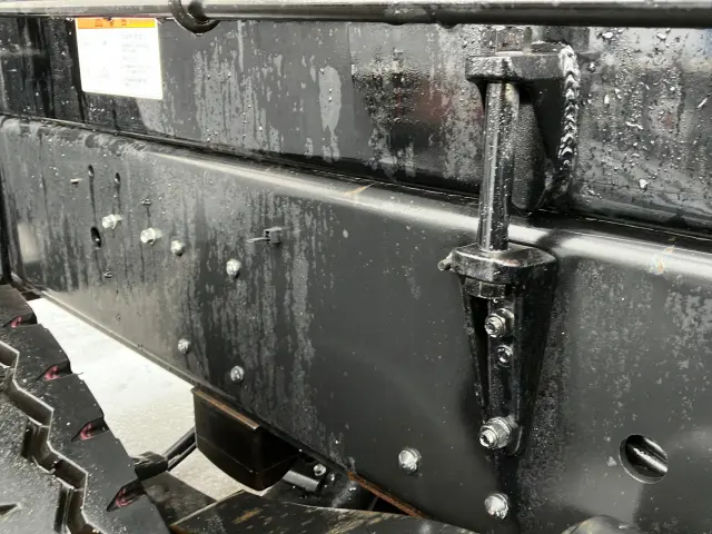 いすゞ ギガ 2RG-CXZ77DT(6x4)の写真15