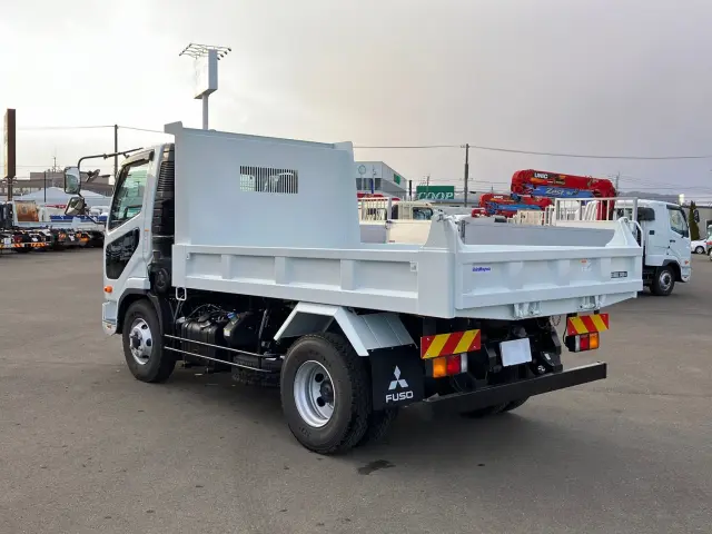 三菱 ファイター 2KG-FK72F(2WD)の写真4