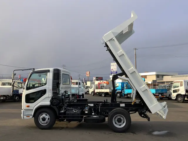 三菱 ファイター 2KG-FK72F(2WD)の写真5