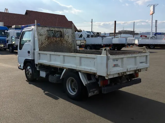 いすゞ エルフ TPG-NKR85AD(2WD)の写真4