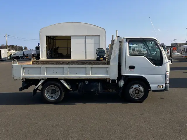 いすゞ エルフ TPG-NKR85AD(2WD)の写真8