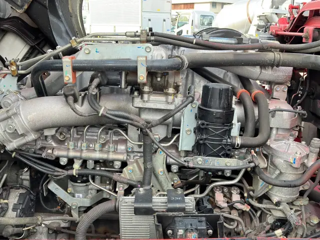 いすゞ ギガ QPG-CXZ77BT(6x4)の写真17