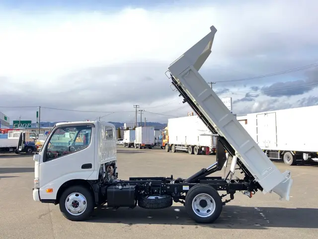 日野 デュトロ 2DG-XZU675T(4WD)の写真5