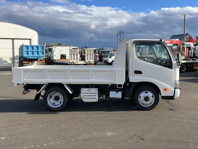 日野 デュトロ 2DG-XZU675T(4WD)の写真8