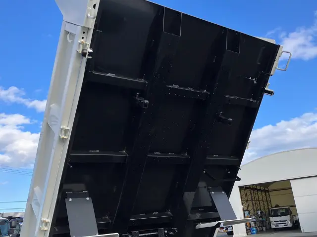 日野 デュトロ 2DG-XZU675T(4WD)の写真12