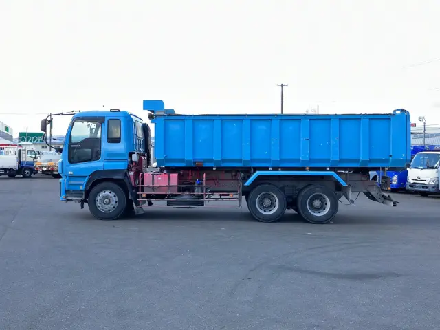 いすゞ ギガ QKG-CYZ77AM(6x4)の写真7