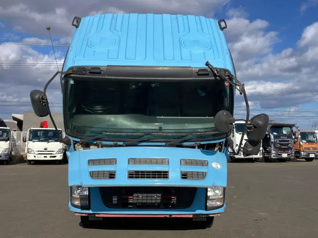 いすゞ ギガ QKG-CYZ77AM(6x4)の写真25