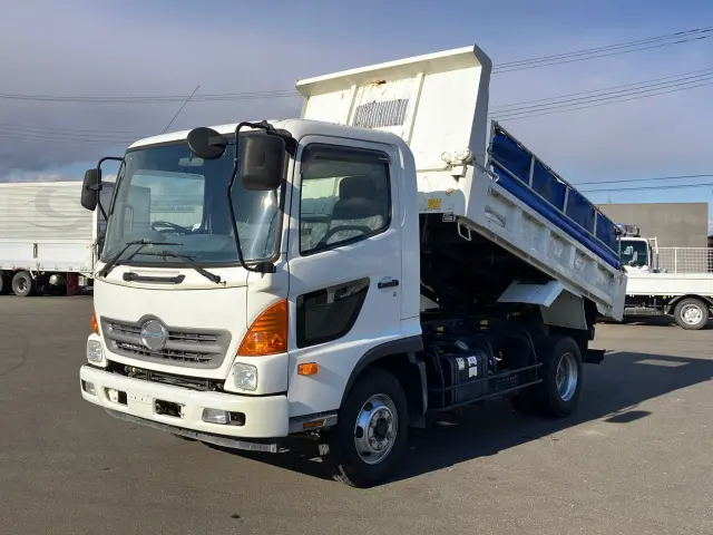 日野 レンジャー TKG-FC9JCAP(2WD)の写真1