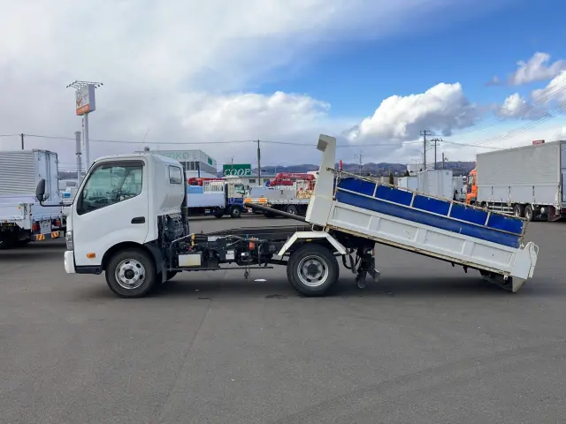 日野 デュトロ 2KG-XZU700X(2WD)の写真5