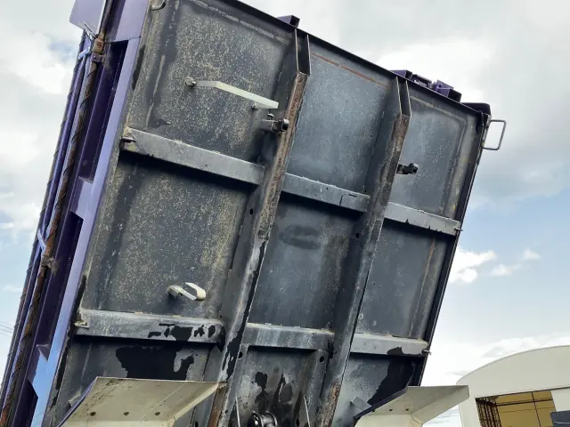 三菱 キャンター TKG-FEBM0(2WD)の写真12