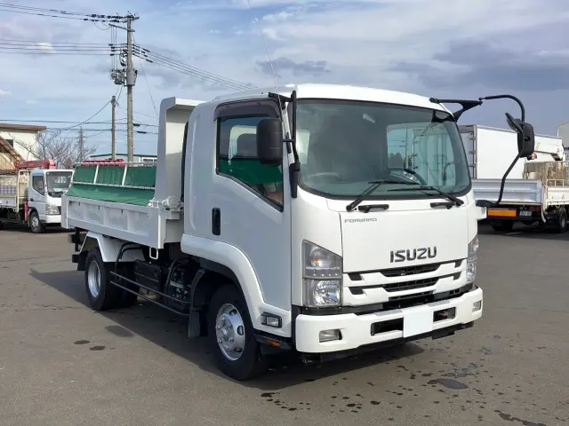いすゞ フォワード 2RG-FRR90S2(2WD)の写真2