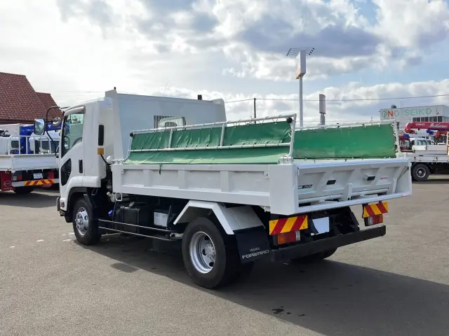 いすゞ フォワード 2RG-FRR90S2(2WD)の写真4