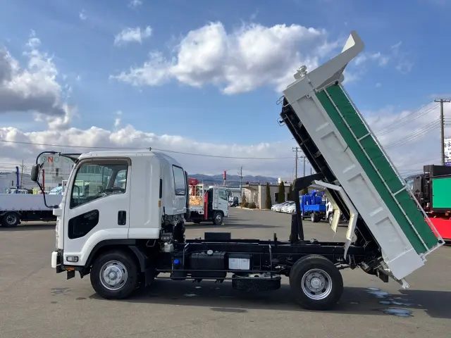 いすゞ フォワード 2RG-FRR90S2(2WD)の写真5