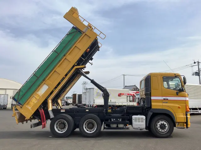 日野 プロフィア QKG-FS1EKDA(6x4)の写真6